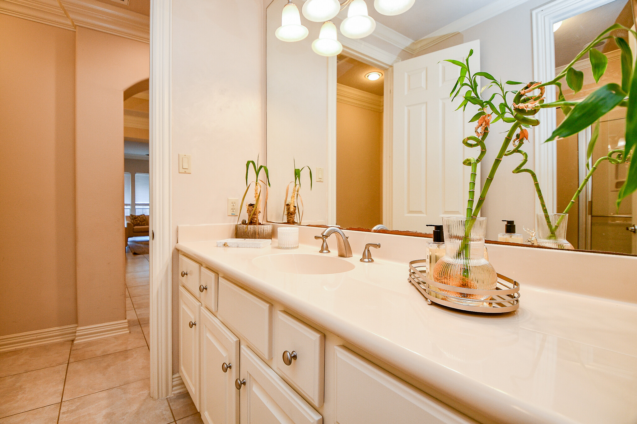 Building Photo - 14206 Jade Cove Dr