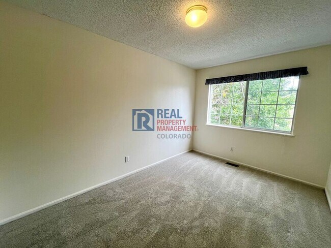 Building Photo - 5812 Granby Hill Dr