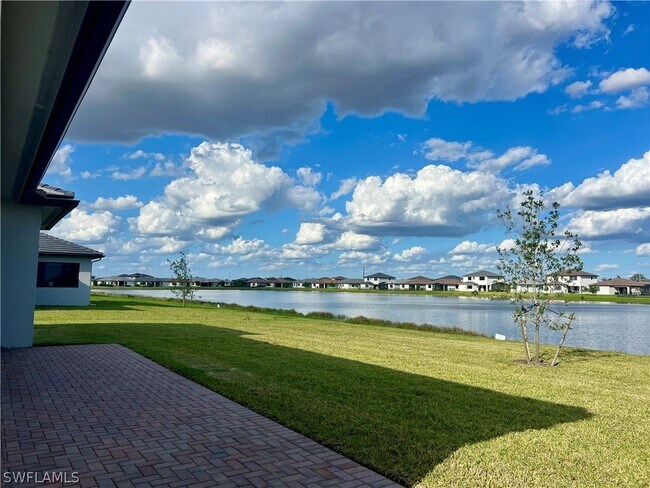 Building Photo - 5114 Panella Ave