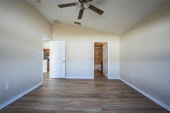 Building Photo - 3998 Rollingsford Cir