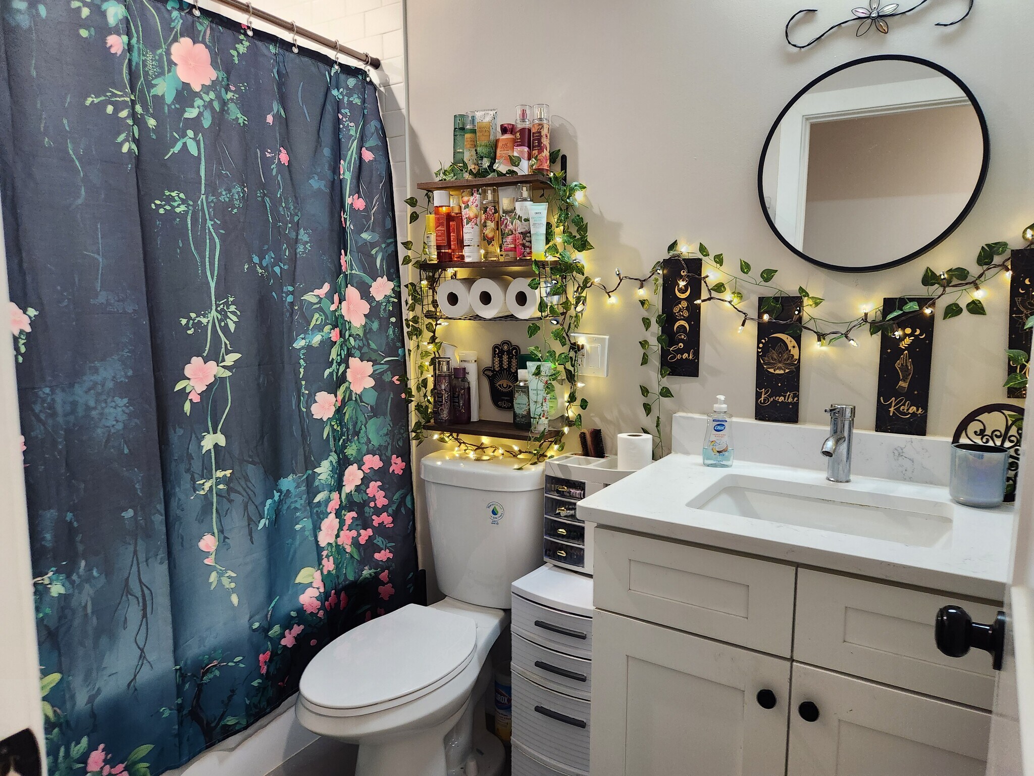 Building Photo - 4051 S Prairie Ave