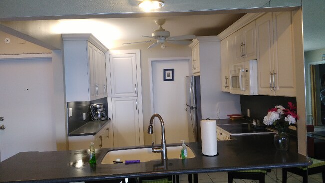 Building Photo - 1500 N Ocean Blvd