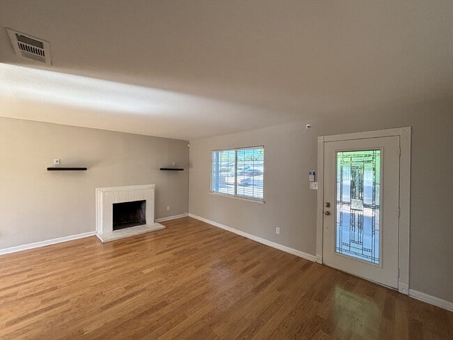 Building Photo - "Charming 3-Bed Concord Gem with Granite C...