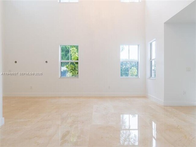 Building Photo - 7010 NW 106th Ave