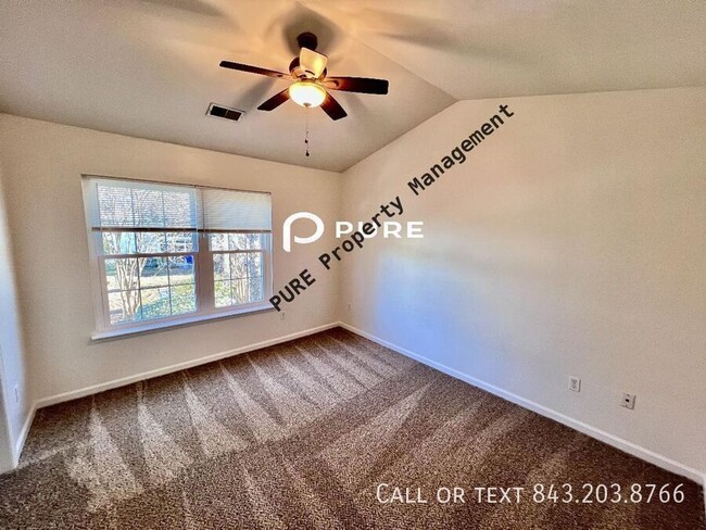 Building Photo - 7975 Shadow Oak Dr
