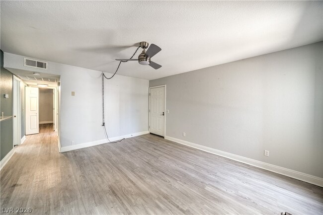 Building Photo - 3411 Sunfish Dr