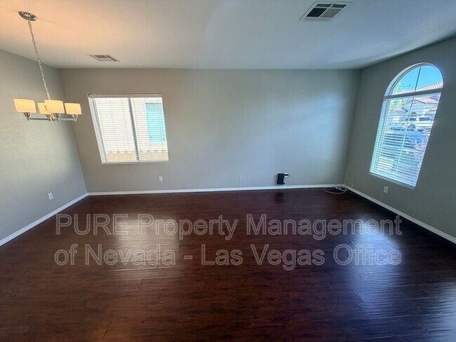 Building Photo - 4320 Laguna Garden Ave