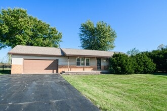 Building Photo - 3 bed 2 bath home in Wheeler