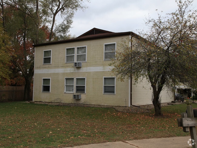 Building Photo - Bayberry B Apartments