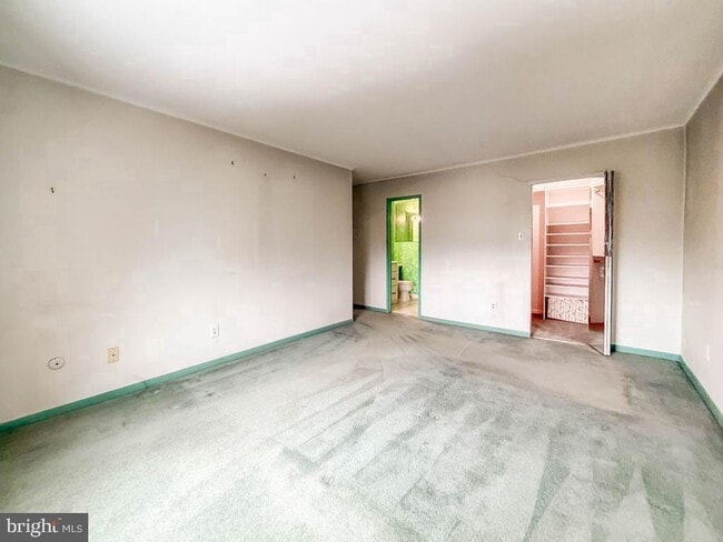 Building Photo - 44303 Delaire Landing Rd