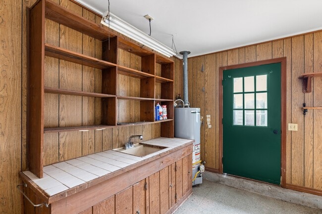 Building Photo - 1300 Windward Cir