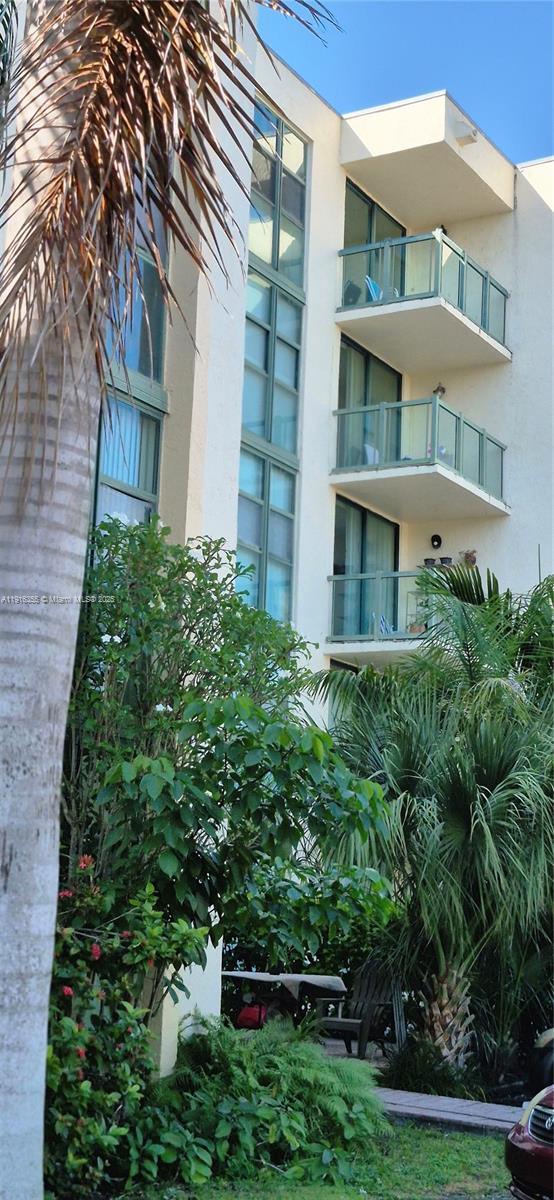 Building Photo - 2075 SW 122nd Ave