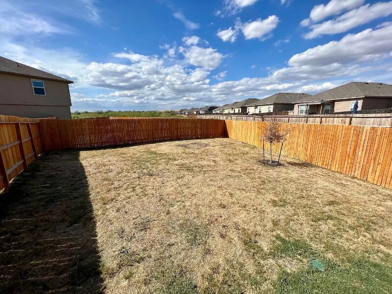 Building Photo - 4430 Lake Ritter St