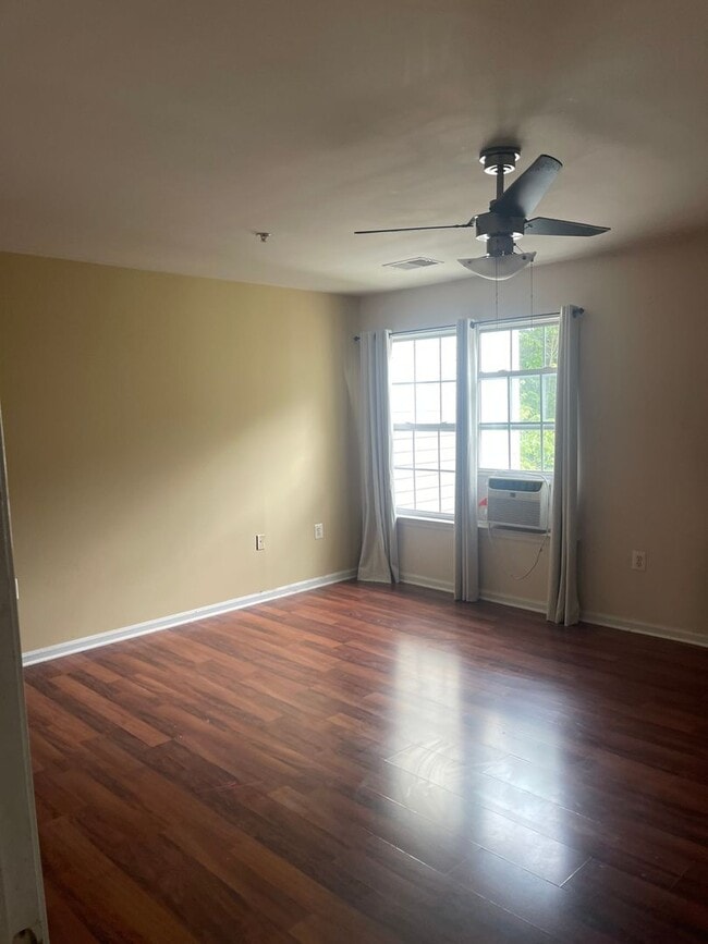 Building Photo - Charming 4BR Townhouse in Waldorf