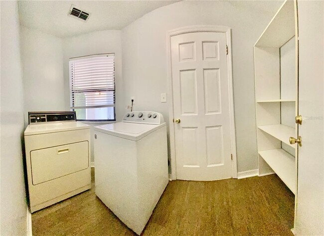 Building Photo - 5056 Ernst Ct