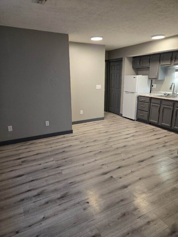 Building Photo - 573 Irving Wick Dr E