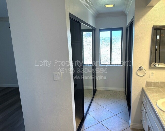 Building Photo - 4629 Villas Ct