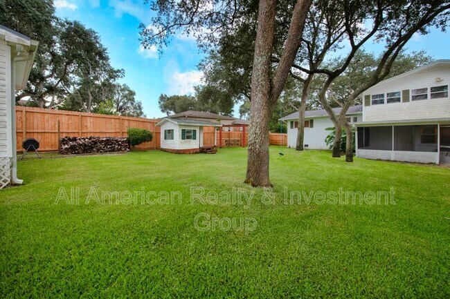 Building Photo - 20 Dogwood Ln