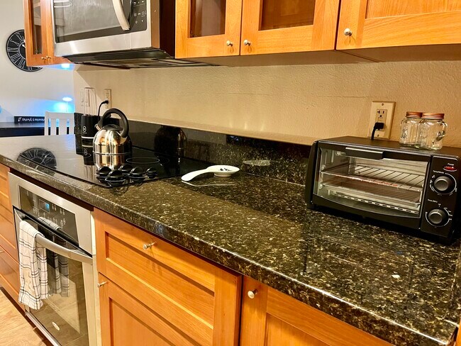 Building Photo - 8604 Via Mallorca