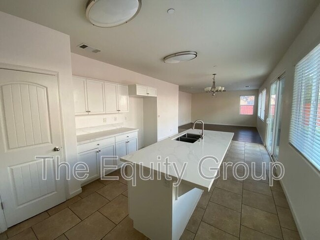 Building Photo - 1826 W Van Gogh