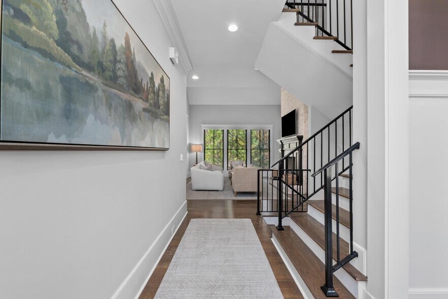 Building Photo - 2051 Egret Cir