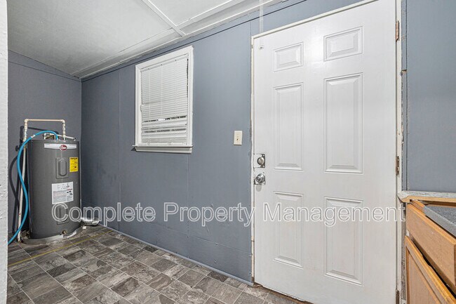 Building Photo - 5906 5th St S