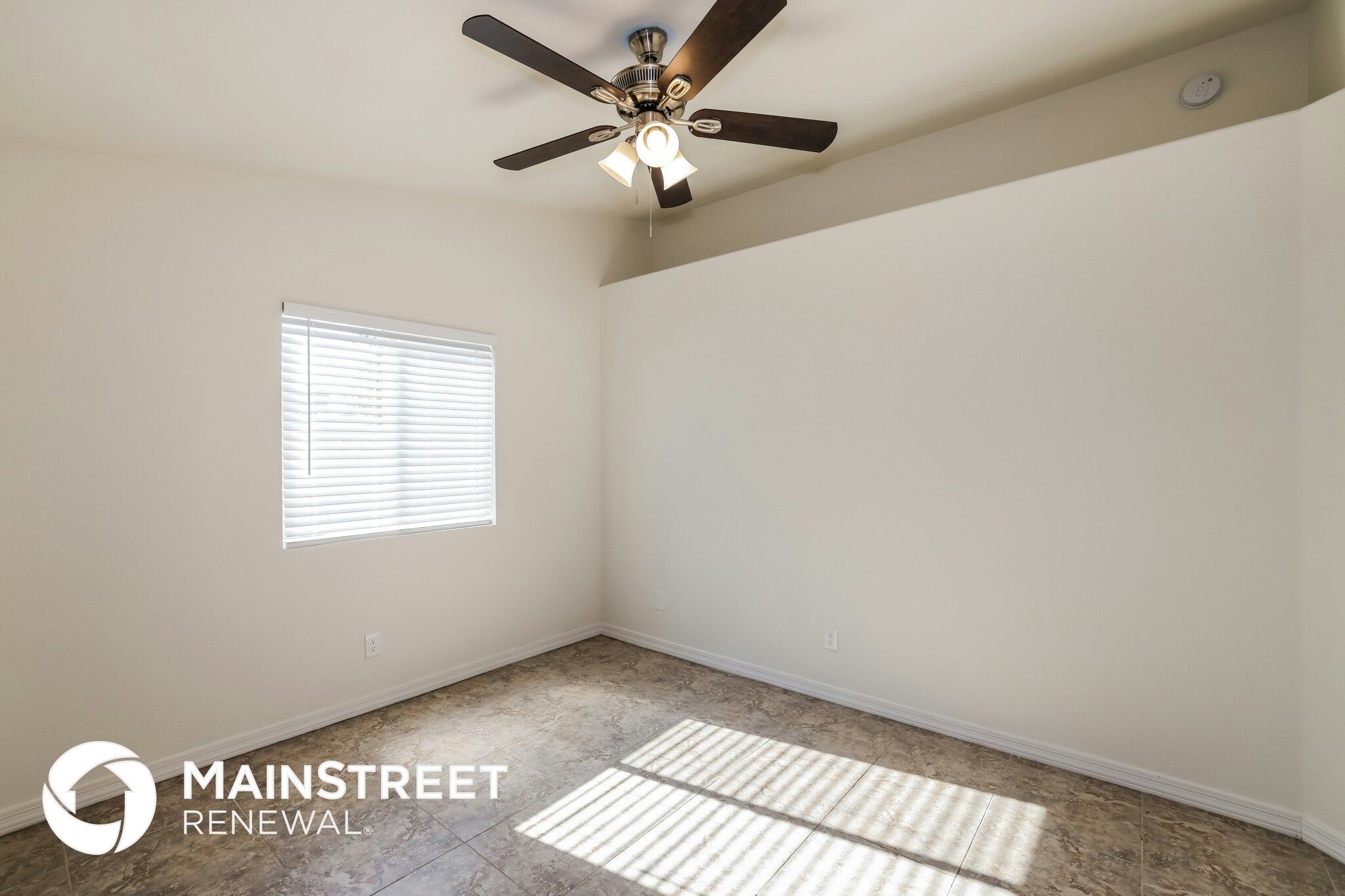 Building Photo - 5608 N 74th Dr