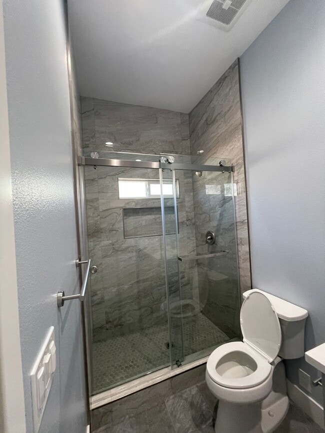 Building Photo - Brand New Construction - Great Fountain Va...