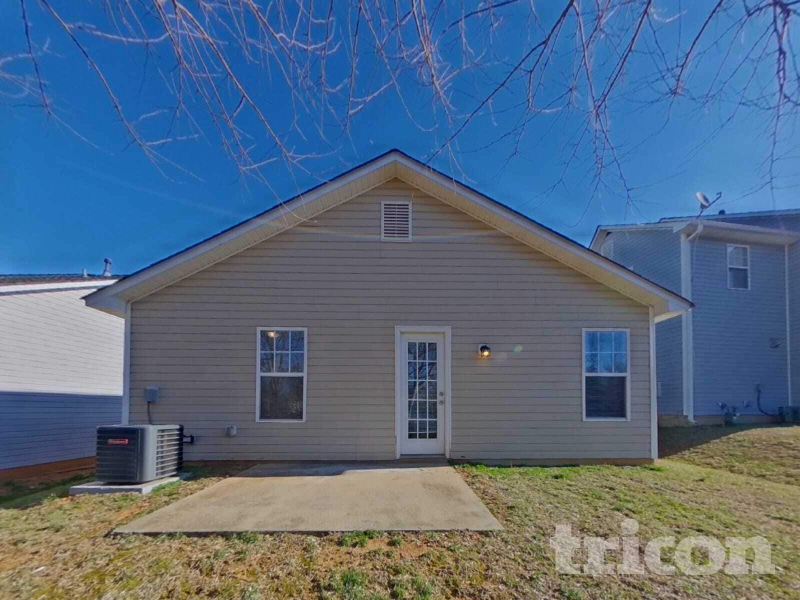 Building Photo - 340 Peachtree Rd