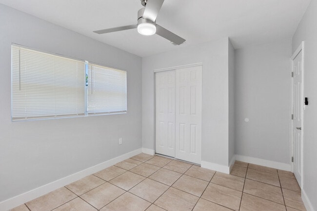 Building Photo - 2525 Forest Dr