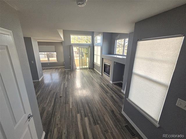 Building Photo - 13275 Holly St