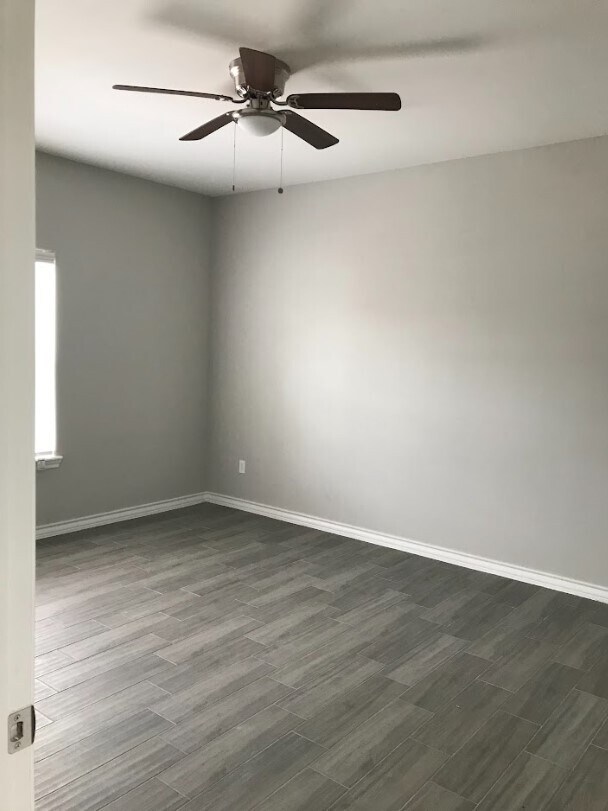 Building Photo - 126 Olive St