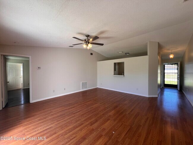 Building Photo - 399 Fluvia Ave SE