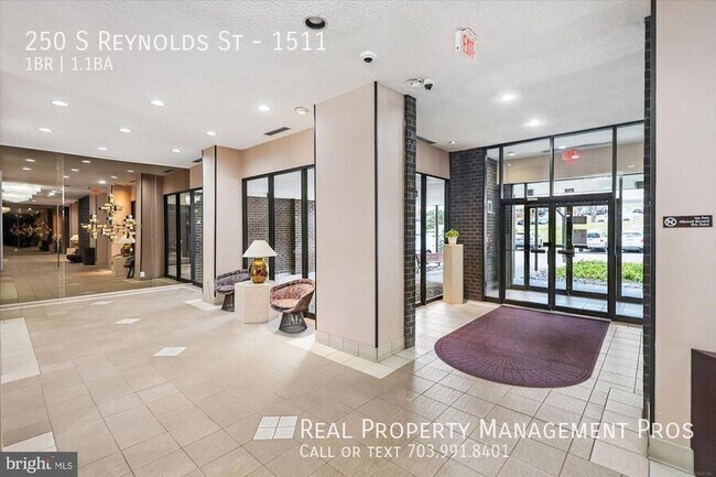 Building Photo - 250 S Reynolds St