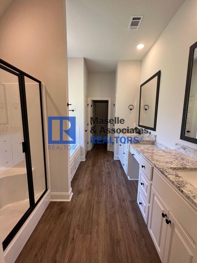 Building Photo - 4 Bed/2 Bath Home in Pearl in Silver Ridge