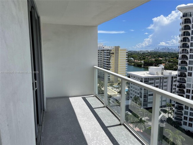 Building Photo - 5701 Collins Ave