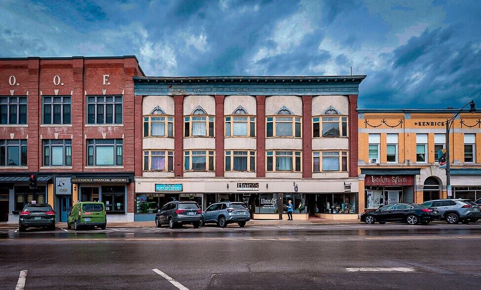 Building Photo - 408 Central St