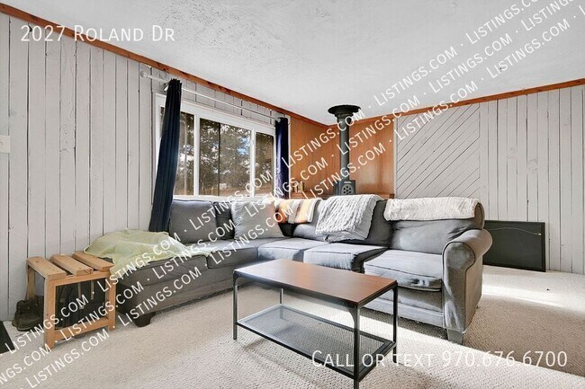 Building Photo - 2027 Roland Dr