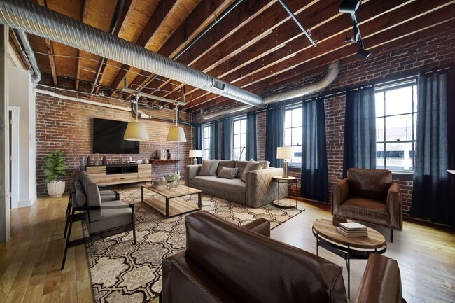 Building Photo - Uptown Gastonia Loft
