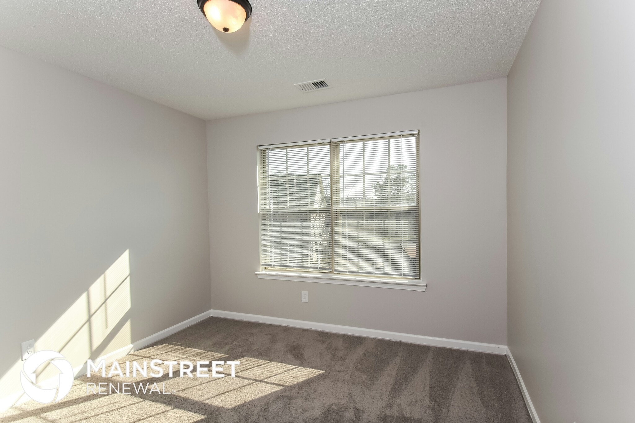 Building Photo - 35 Hamilton Blvd NW