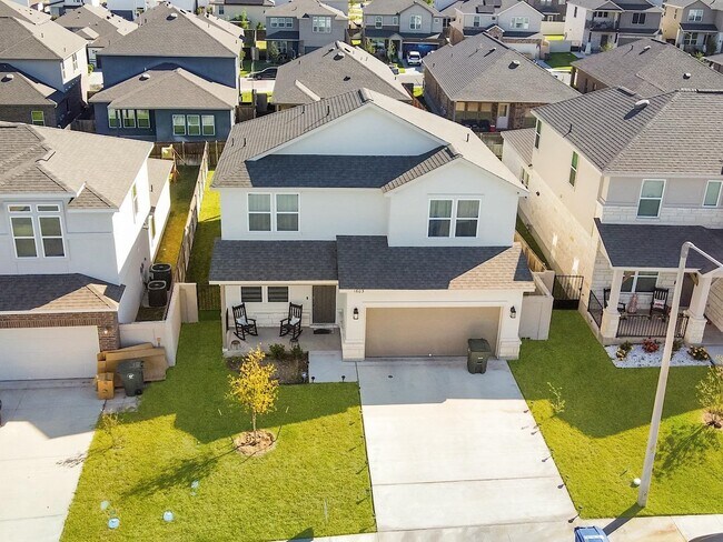 Building Photo - 1603 Ocaso Dr