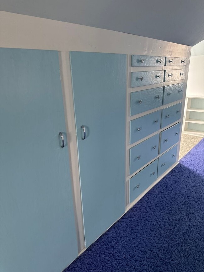 Building Photo - 1539 Byron Ave