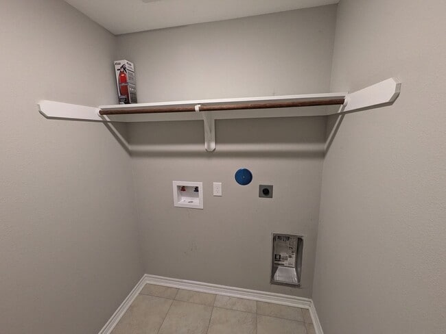 Building Photo - 610 Craig St