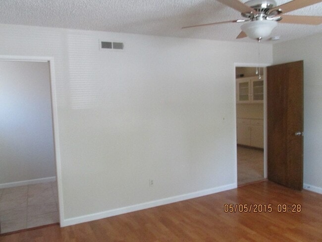 Building Photo - 1425 Chapala Way