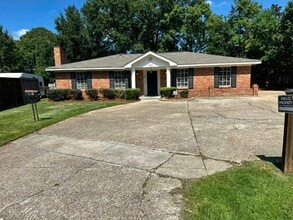 Building Photo - 403 Weathersby Rd