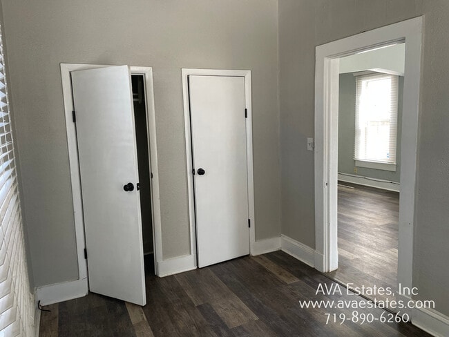 Building Photo - 1206 Claremont Ave