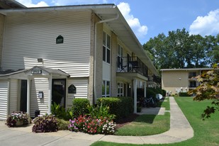 Building Photo - Spanish Trace Apartments