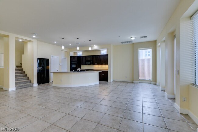 Building Photo - 228 Frapuccino Ave
