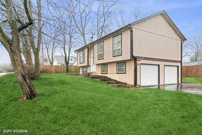 Building Photo - 23726 N Overhill Dr