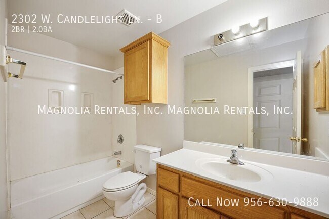Building Photo - 2302 W Candlelight Ln
